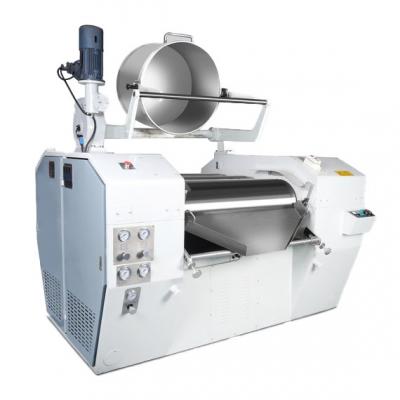 เครื่องบดลูกกลิ้งไฮดรอลิกสามลูกกลิ้งพร้อมฟังก์ชันการกด การผสม และการปลดออก